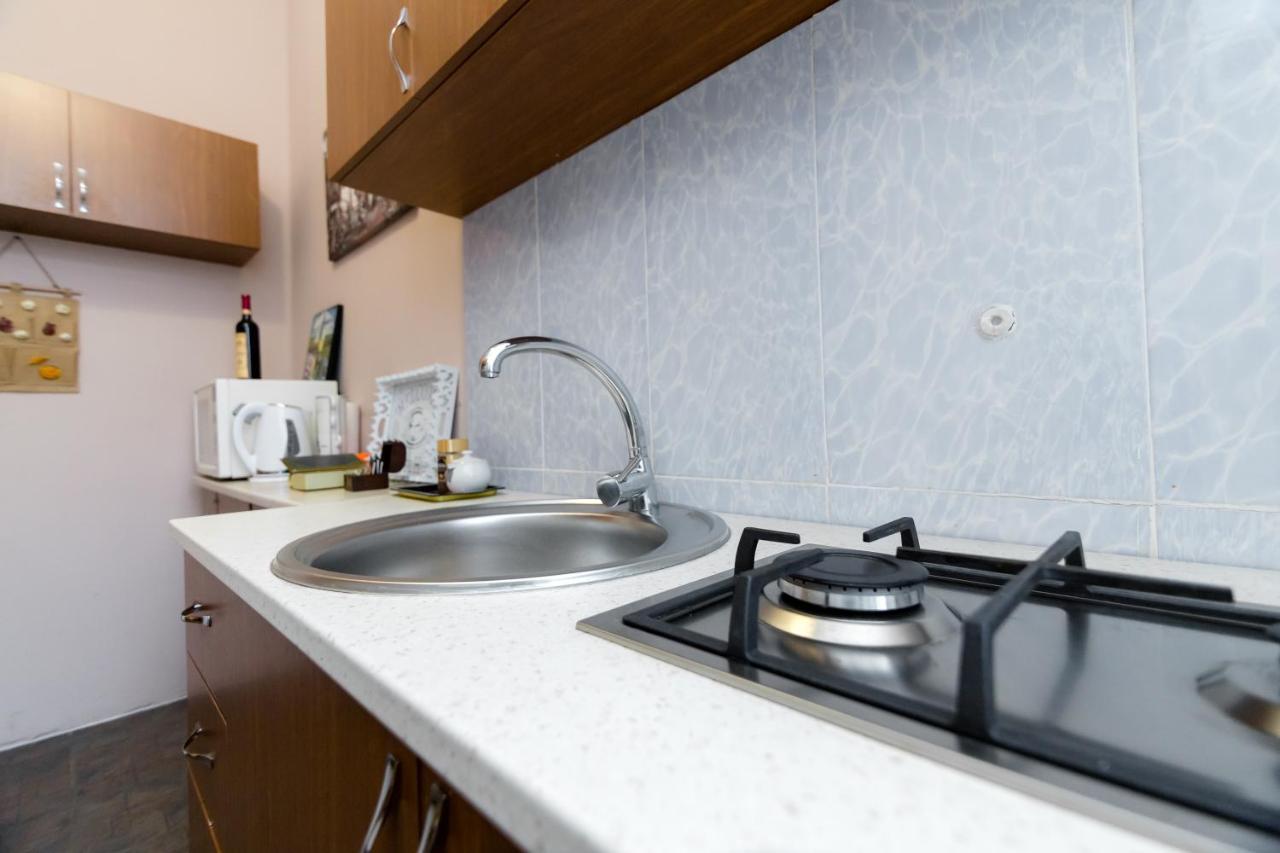 تبليسي Apartment Gallery Rustaveli 1 المظهر الخارجي الصورة
